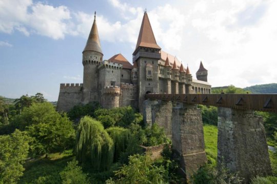 Hunyad Castle: were Dracula was held prisoner