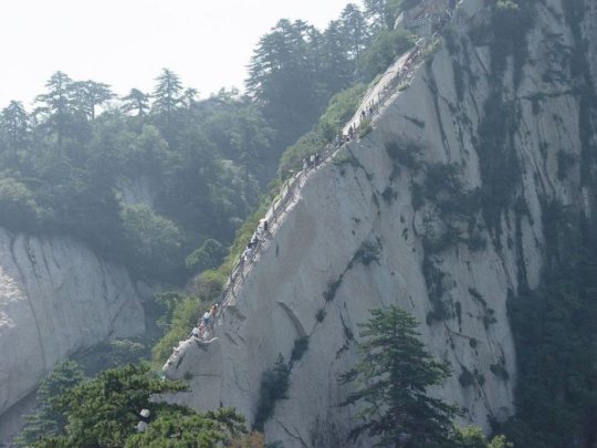 Huashan Hiking Trail