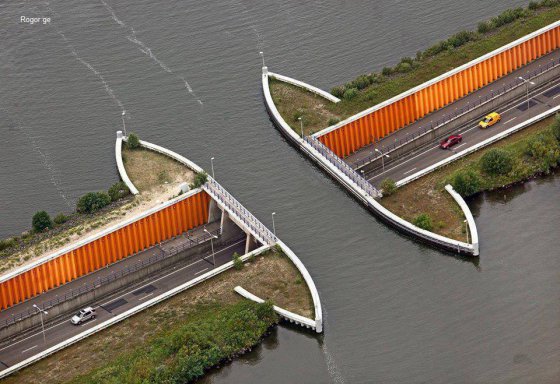 წყალქვეშა გვირაბი ჰოლანდიაში