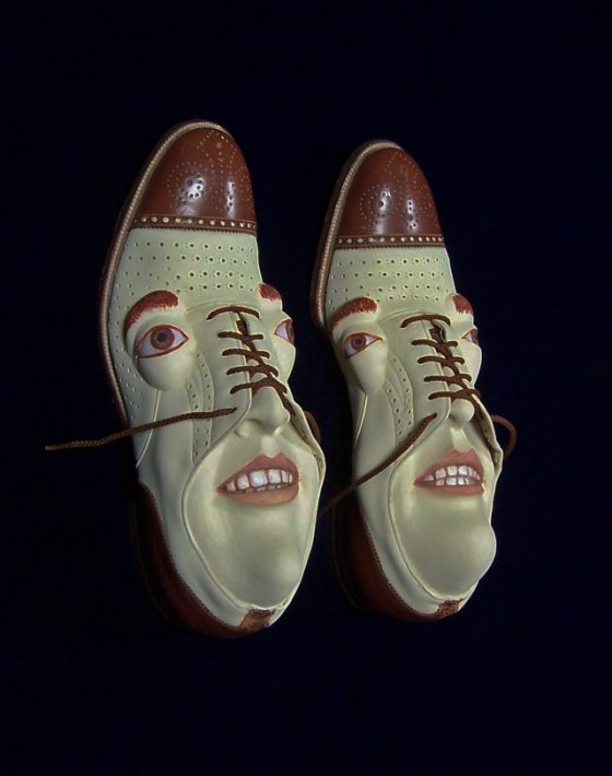 ამერიკელი დიზაინერის გვენ მერფის ფეხსაცმელები ვის სურს?