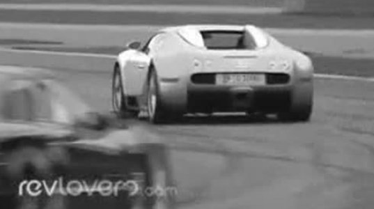 Bugatti Veyron vs Mercedes Benz McLaren SLR