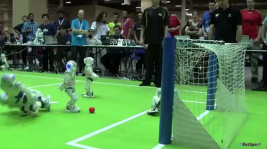 რობოტები ერთობიან