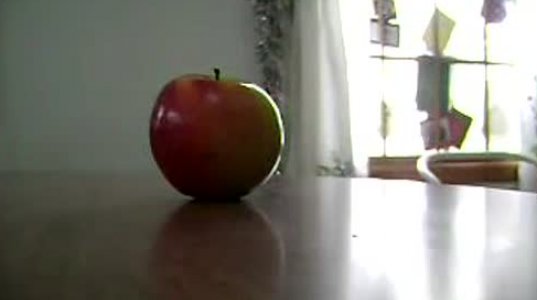 როგორ უნდა გახლიჩო ვაშლი უიარაღოდ